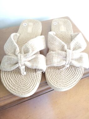 Nwt Beige Bow Rope Slide Sandals - Women